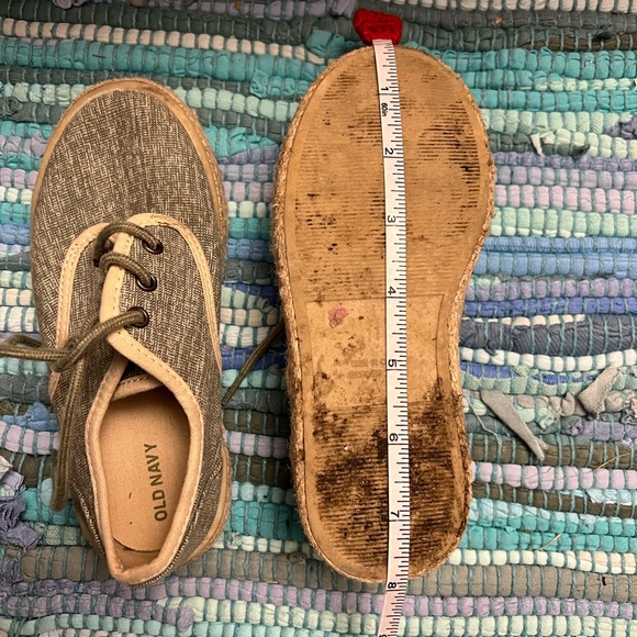 Old Navy size 11 olive colored espadrilles - Picture 3 of 5